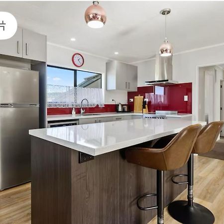 Aroha Nui Rotorua Villa Ngoại thất bức ảnh